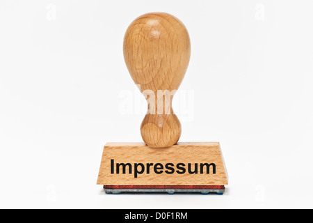 Avec timbre Allemand l'inscription Impressum (informations d'inscription) à la verticale, l'arrière-plan blanc. Banque D'Images