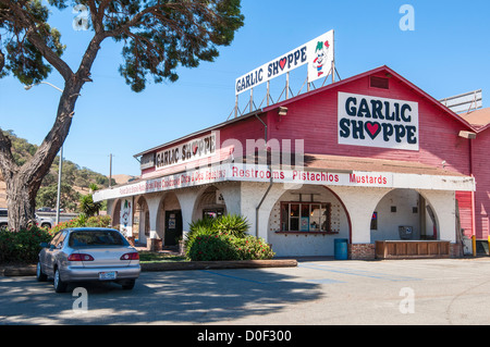 Spécialité gastronomique et produits alimentaires vendus dans ce magasin situé dans la capitale mondiale de l'ail, Gilroy, Californie. Banque D'Images