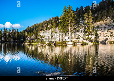 Des lacs, Sequoia National Park, California, USA Banque D'Images