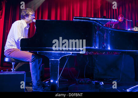 Bristol, UK - Ben Folds Five jouent leur premier concert au Royaume-Uni depuis 1999 dans le cadre de leur tournée mondiale 2012 / 2013 à l'O2 Academy Bristol, Bristol, Royaume-Uni. 23 novembre 2012 Photo de personnes Presse/Alamy live news. Banque D'Images