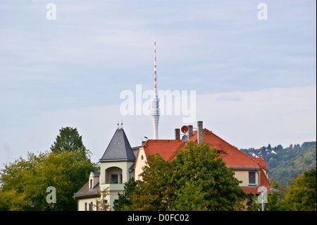 Wachwitz TV Tower, Fernsehturm, par Kurt Nowotny, Hermann Rühle et Johannes Braune, 1969, Dresde, Saxe, Saxe, Allemagne Banque D'Images