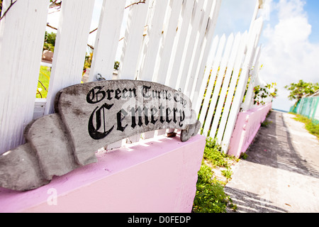 Inscrivez-vous pour la ville cimetière dans le village de New Plymouth, Green Turtle Cay, Bahamas. Banque D'Images