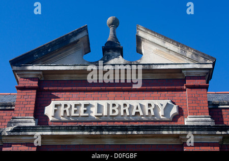 Bibliothèque de Cardiff au Pays de Galles UK signe Whitchurch Banque D'Images