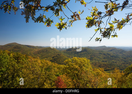 GA00025-00...GÉORGIE - Vue de la Blue Ridge Mountains de Blue Ridge oublier dans le Black Rock Mountain State Park. Banque D'Images