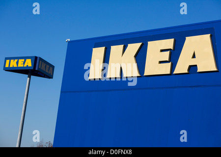 Un magasin de détail d'ameublement IKEA. Banque D'Images