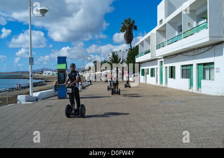 SEGWAY PT dh Stand Up TRANSPORT deux roues scooter scooter électrique Segway transporteurs personnels Banque D'Images