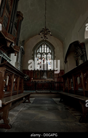 Intérieur de l'église anglaise avec alter Banque D'Images