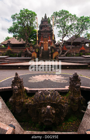 Pura Taman Kemuda Saraswati temple, Bali, Indonésie Banque D'Images