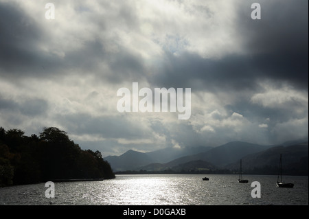 Le lac Bassenthwaite Lake District, dans le nord-ouest de l'Angleterre. Rendu célèbre par William Wordsworth et l'autre poète Lacs Banque D'Images