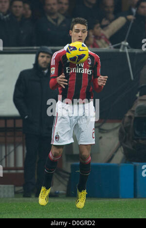 Mattia De Sciglio (Milan), le 25 novembre 2012 - Football / Soccer : Italien 'Serie' un match entre l'AC Milan Juventus 1-0 au Stadio Giuseppe Meazza de Milan, Italie. (Photo de Maurizio Borsari/AFLO) [0855] Banque D'Images