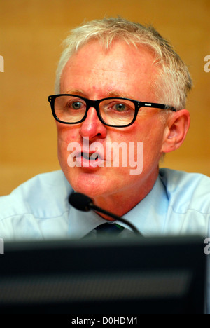 Norman lamb, Libéral démocrate mp et ancien ministre d'état pour les services sanitaires s'exprimant lors d'une conférence de Londres pour les soignants, Londres, Royaume-Uni. Banque D'Images