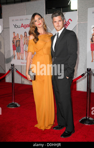 Dave Annable Odette Yustman Los Angeles Premiere de 'Nouveau' vous tiendra au El Capitan Theatre. Hollywood en Californie Banque D'Images