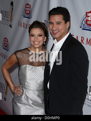 Eva Longoria Parker et Mario Lopez Padres Contra el Cancer's 25th Anniversary gala tenu au Hollywood Palladium - Arrivées Banque D'Images