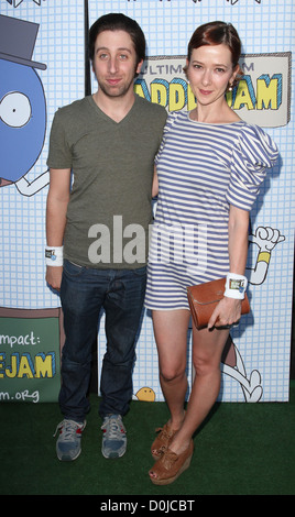 Simon Helberg et son épouse Jocelyn Towne l 2010 PaddleJam « Final slam' Celebrity Ping Pong tournoi organisé La Boîte à musique Banque D'Images