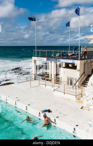 Les icebergs de Bondi Club de natation d'hiver. Fondée en 1929 et célèbre piscine d'eau de mer. Banque D'Images