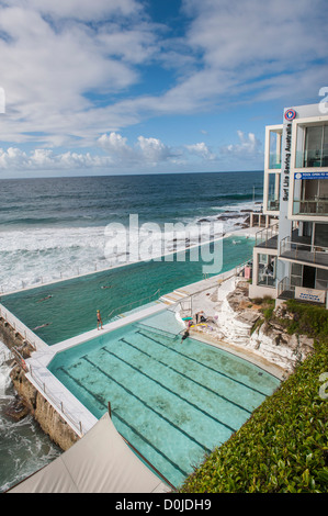 Les icebergs de Bondi Club de natation d'hiver. Fondée en 1929 et célèbre piscine d'eau de mer. Banque D'Images