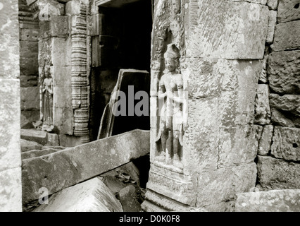 La photographie de voyage - Le Temple de Ta Prohm Les Temples d'Angkor au Cambodge en Indochine en Asie du Sud-Est Extrême-Orient. Art Sculpture Banque D'Images