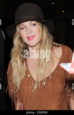 Drew Barrymore quitter son hôtel de London London, England - 21.08.10 Banque D'Images