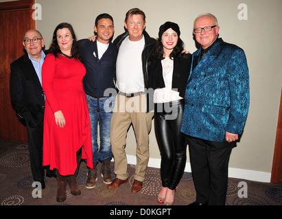 Malcolm Hebden, Pattie Clare, Kevin Kennedy, Ryan Thomas, Helen Flanagan et Ken Morley Le lancement de 'Coronation Street : UN Banque D'Images