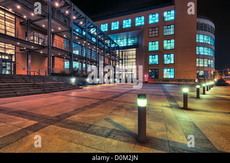 Banque UBS bâtiment architecture à Zurich dans la nuit. Version HDR. Banque D'Images