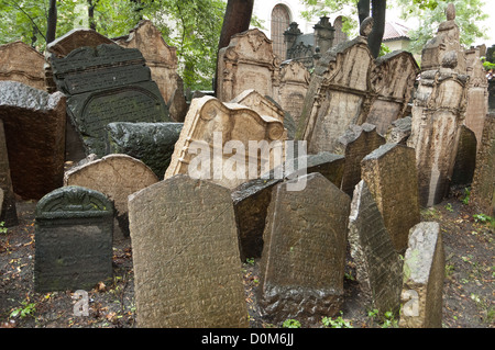 Elk188-1848 République Tchèque, Prague, Musée juif, ancien cimetière juif Banque D'Images