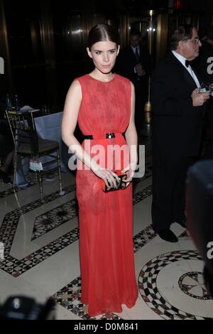 Kate Mara aux arrivées pour le huitième rapport annuel sur l'UNICEF Snowflake Ball, Le Restaurant Cipriani 42nd Street, New York, NY Le 27 novembre 2012. Photo par : Andres Otero/Everett Collection ?Alamy live news. USA. Banque D'Images