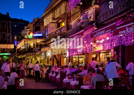 Restaurants de poisson Kumkapı Istanbul Turquie Banque D'Images