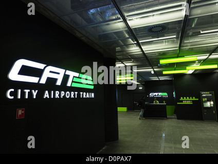 Chat, City Airport Train, Wien Mitte, Autriche, Vienne Banque D'Images