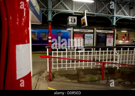 Bienvenue dans les lacs -gare Transpennine Oxenholme Banque D'Images