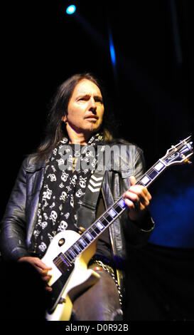 Bournemouth, Royaume-Uni. 29 novembre 2012. Damon Johnson, guitariste de Thin Lizzy. Banque D'Images