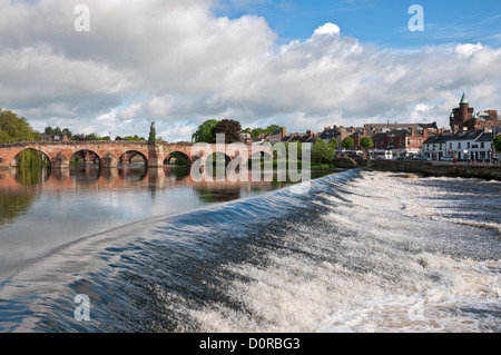 L'Écosse, Dumfries, Devorgilla pont construit 15C, de la rivière Nith Banque D'Images