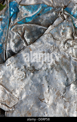 Vieux métal froissé Banque D'Images