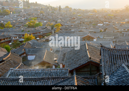 Les toits de Lijiang, Yunnan, Chine Banque D'Images