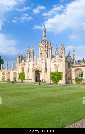 King's College d'entrée du point de vue de l'avant cour Cambridge, Angleterre Banque D'Images