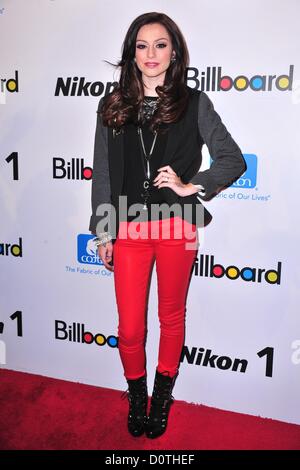 New York, USA. Le 30 novembre 2012. Cher Lloyd aux arrivées de Billboard Women In Music 2012 Luncheon, Capitale, New York, NY Le 30 novembre 2012. Photo par : Gregorio T. Binuya/Everett Collection Banque D'Images