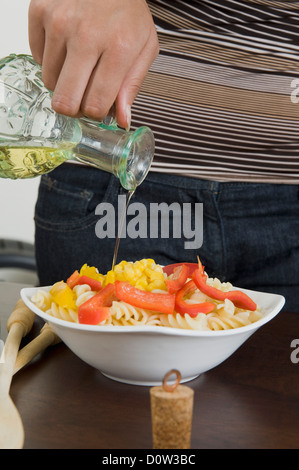 Up of a préparer les pâtes dans la cuisine Banque D'Images