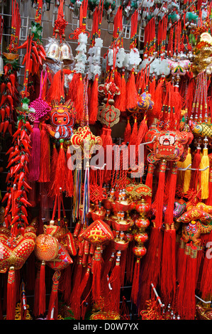 Le Nouvel An chinois ornements décoratifs en vente Banque D'Images