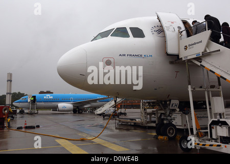 Berlin, Allemagne, la machine KLM et Air France à l'aéroport de Berlin-Tegel Banque D'Images