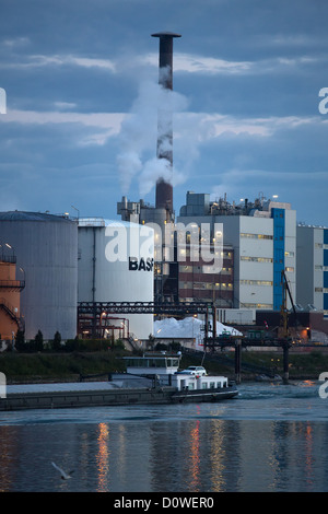 Ludwigshafen, Allemagne, BASF's usine principale sur le Rhin Banque D'Images