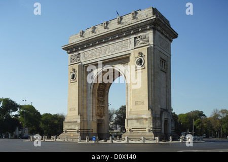 Bucarest, Roumanie, l'Arcul de Triumf, Arc de Triomphe, à Bucarest Banque D'Images