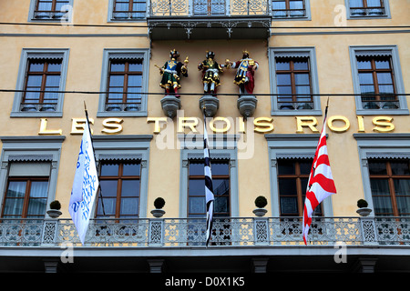 Vue extérieure du Grand Hôtel Les Trois Rois (trois rois), Bâle-Ville, canton de Bâle-Ville, Suisse, Europe. Banque D'Images