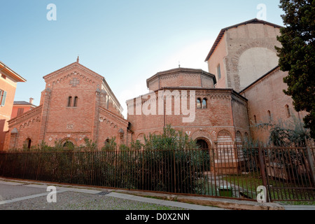 L'ancienne basilique Santo Stefano à Bologne, Italie Banque D'Images