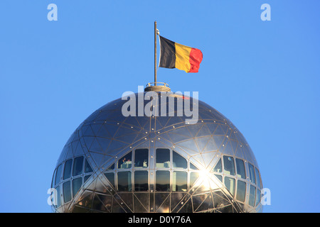 Restaurant avec vue panoramique au sommet de l'Atomium à Bruxelles, Belgique Banque D'Images