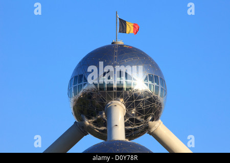 Restaurant avec vue panoramique au sommet de l'Atomium à Bruxelles, Belgique Banque D'Images
