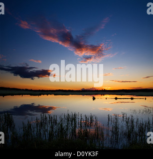 Coucher du soleil sur le lac Banque D'Images