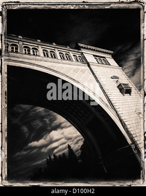 Une section de l'Uglich verrou sur la Volga en Russie. Banque D'Images