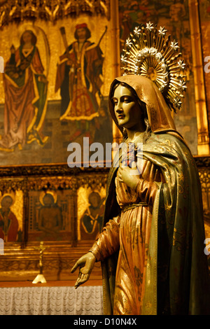 Chapelle à l'intérieur de la cathédrale de Barcelone, la Catedral de la Santa Creu i Santa Eulàlia, Barcelone, Espagne Banque D'Images