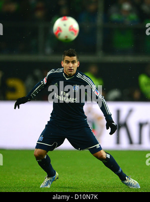 Hambourg, Tomas Rincon contrôle la balle lors d'un match de Bundesliga allemande entre Wolfsburg et Hambourg SV à Volkswagen-Arena à Wolfsburg, Allemagne, 2 décembre 2012. Phot0 : Peter Steffen Banque D'Images