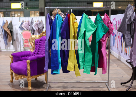 BERLIN - Le 21 janvier : Cimarro stand au salon Bread & Butter le 21 janvier 2011 à Berlin, Allemagne. Banque D'Images