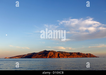 Vu de l'île de Lipari, Salina Iles Eoliennes, Sicile, Italie Banque D'Images